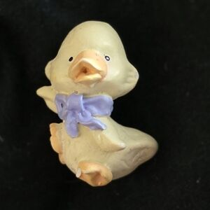 Vintage Cute Baby Duck Easter Pin / Brooch